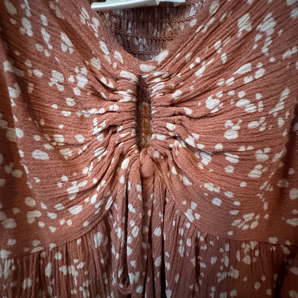 Pink flowy cropped top - Picture 2 of 4